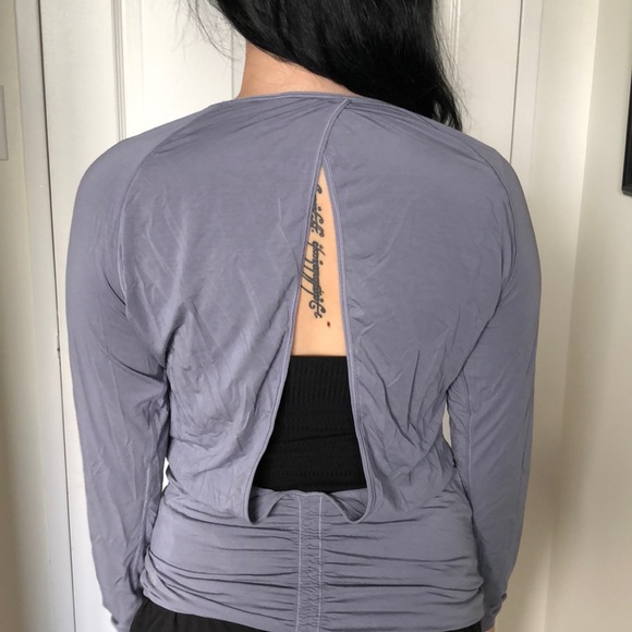 Lululemon backless longsleeve - Picture 4 of 4